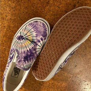 Vans women’s Tie-Dye Purple Slip-On Sneakers